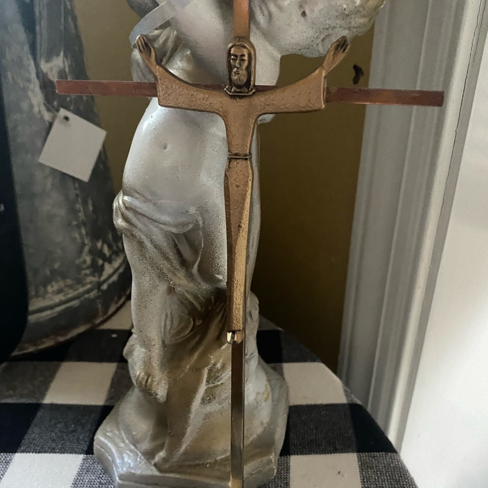 Crucifix - Picture 2 of 3
